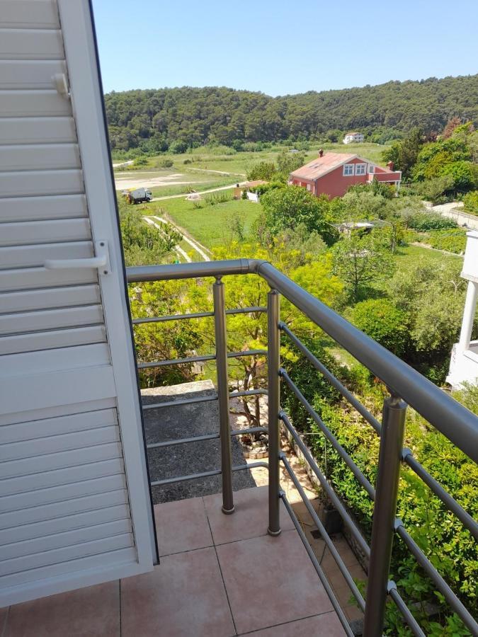 Apartments With A Parking Space Kampor, Rab - 4984 Екстер'єр фото