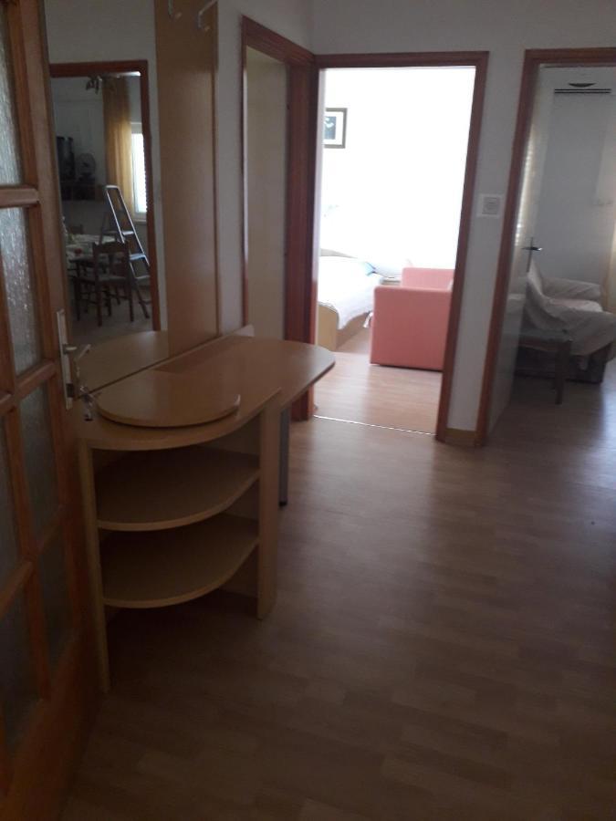 Apartments With A Parking Space Kampor, Rab - 4984 Екстер'єр фото